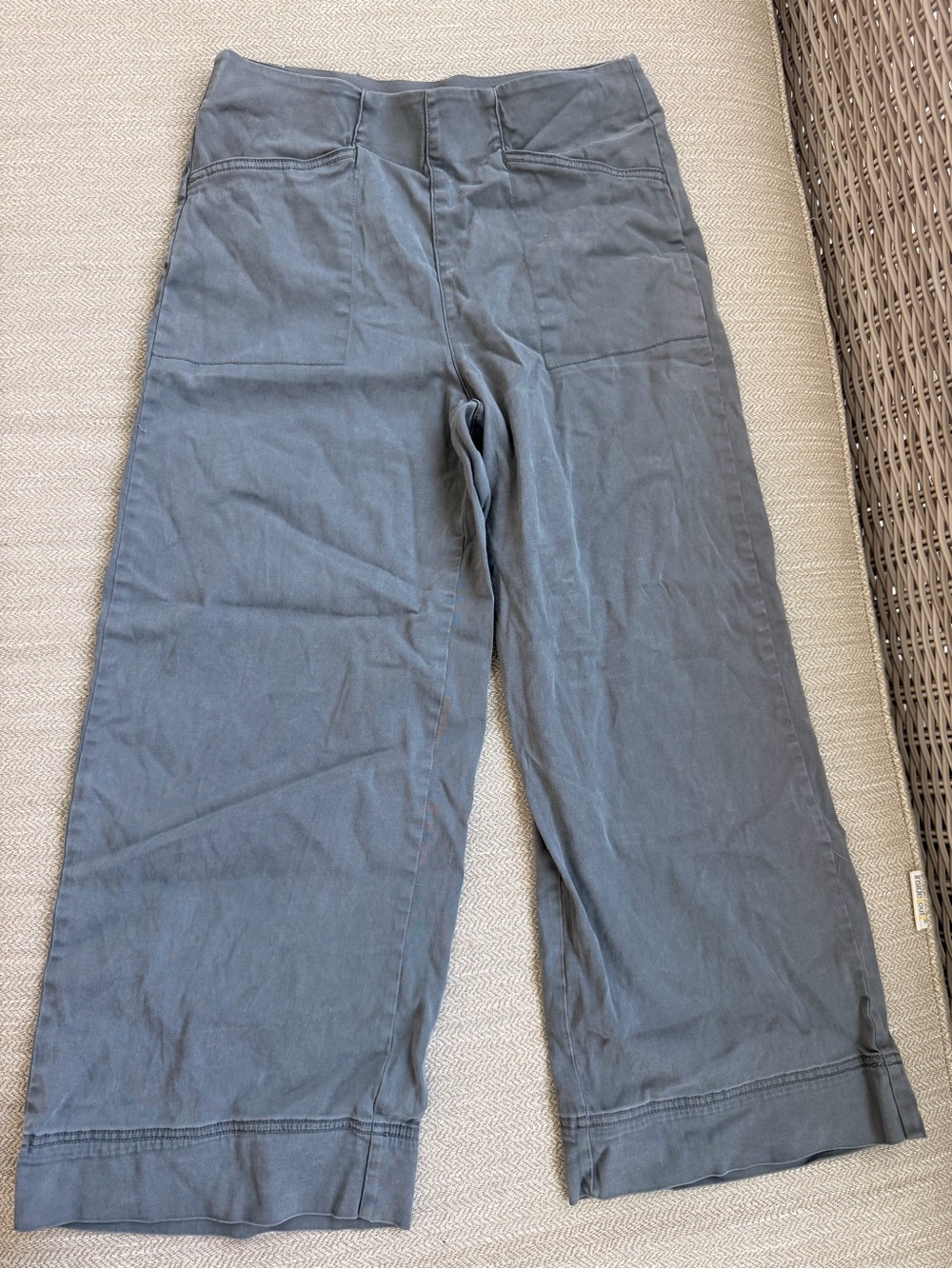 Women’s Wide-Leg pants in Slate Gray